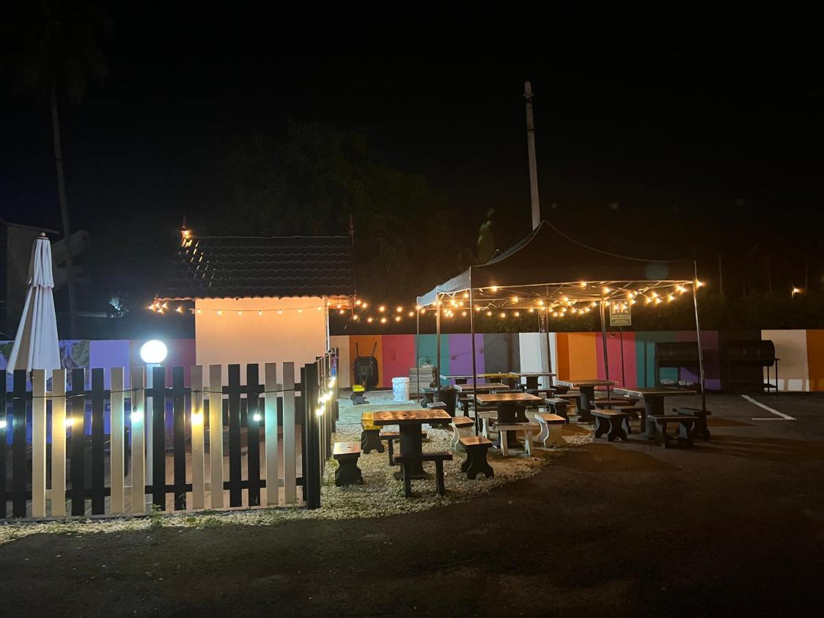 Villa Wanie Inn 士兆 外观 照片